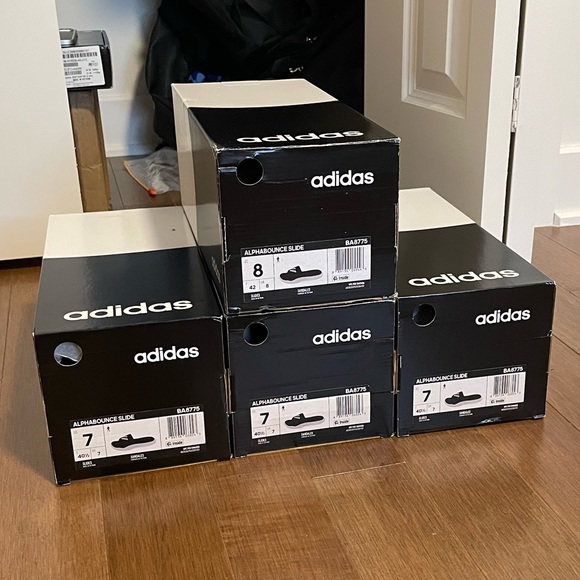 Unisex Adidas Alphabounce slides size 7 and 8 (men’s size mesure) - Picture 2 of 5